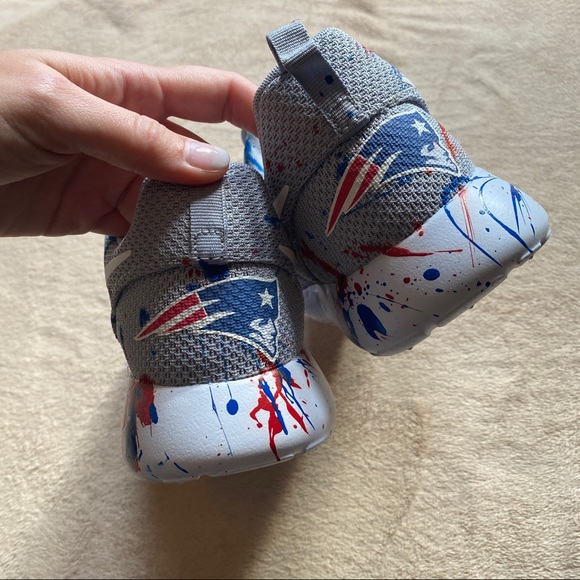 Men’s Custom Nike New England Patriots Sneakers NWOT - Picture 10 of 10